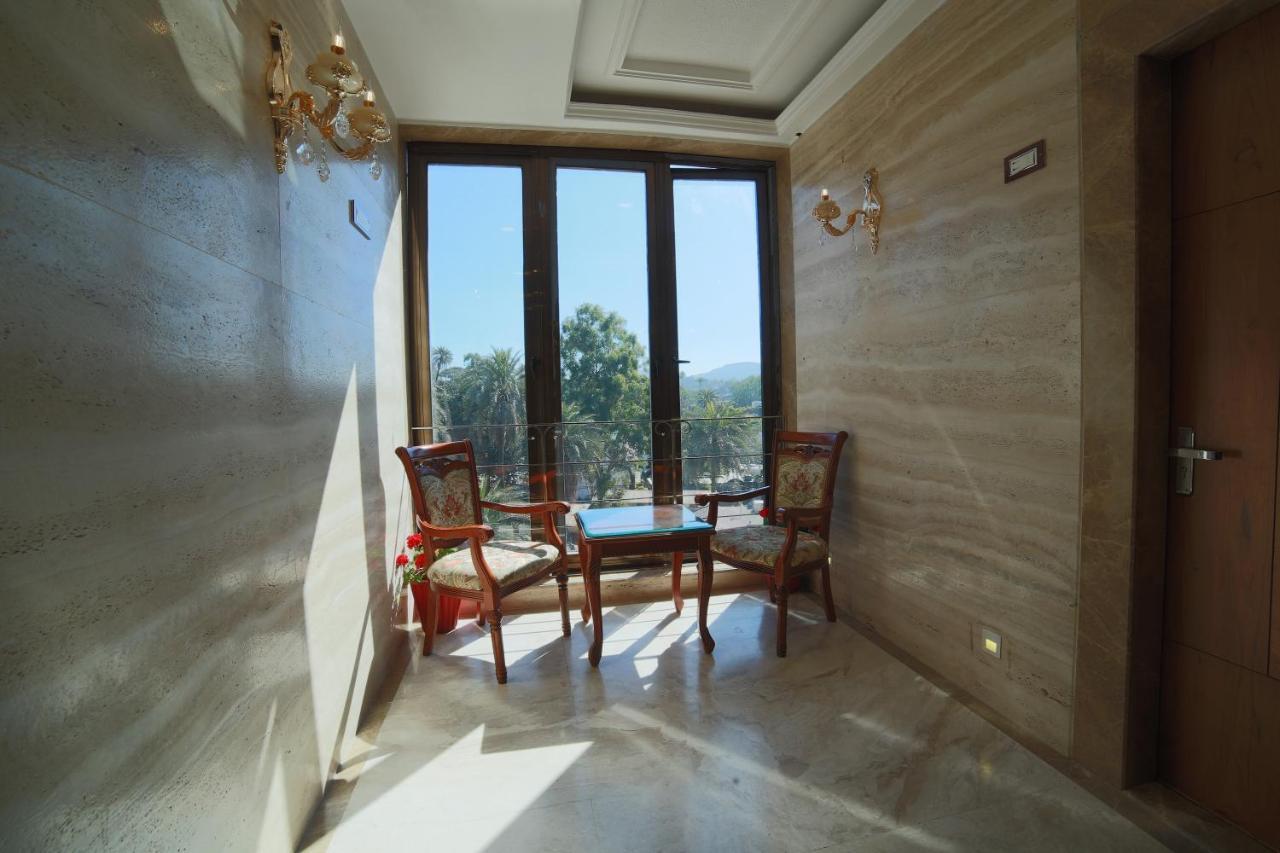Hotel Sheratone Mount Abu Exterior foto