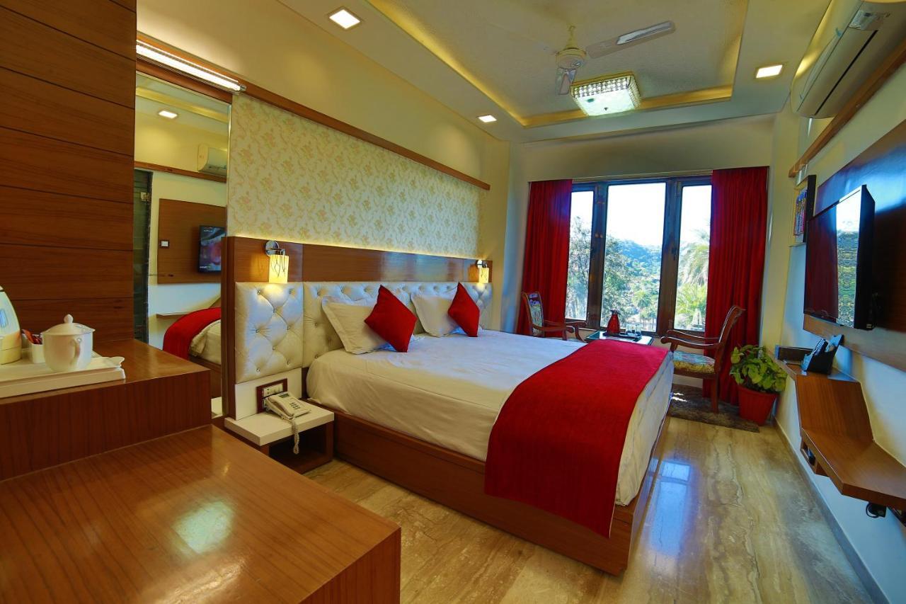 Hotel Sheratone Mount Abu Exterior foto