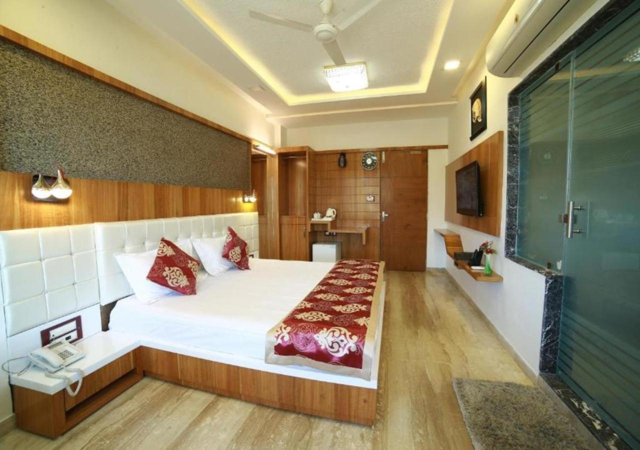 Hotel Sheratone Mount Abu Zimmer foto
