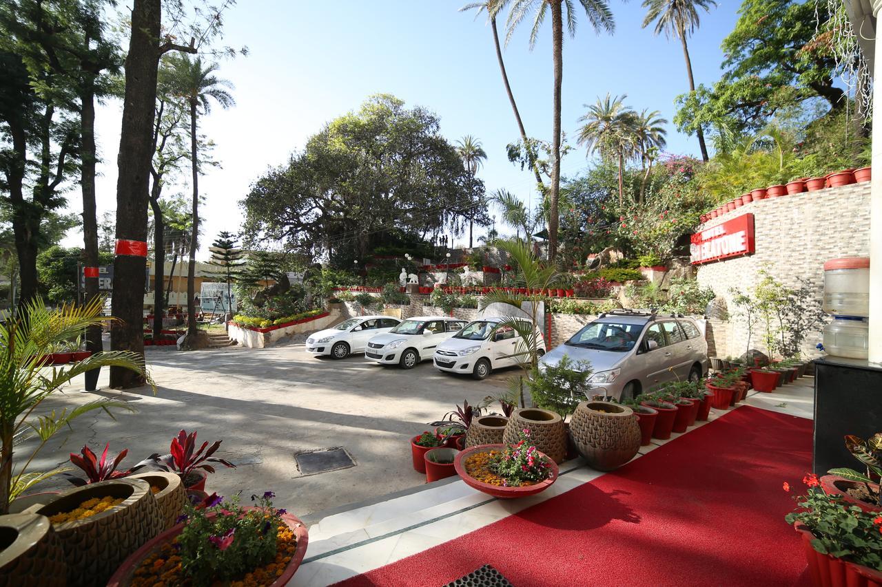 Hotel Sheratone Mount Abu Exterior foto