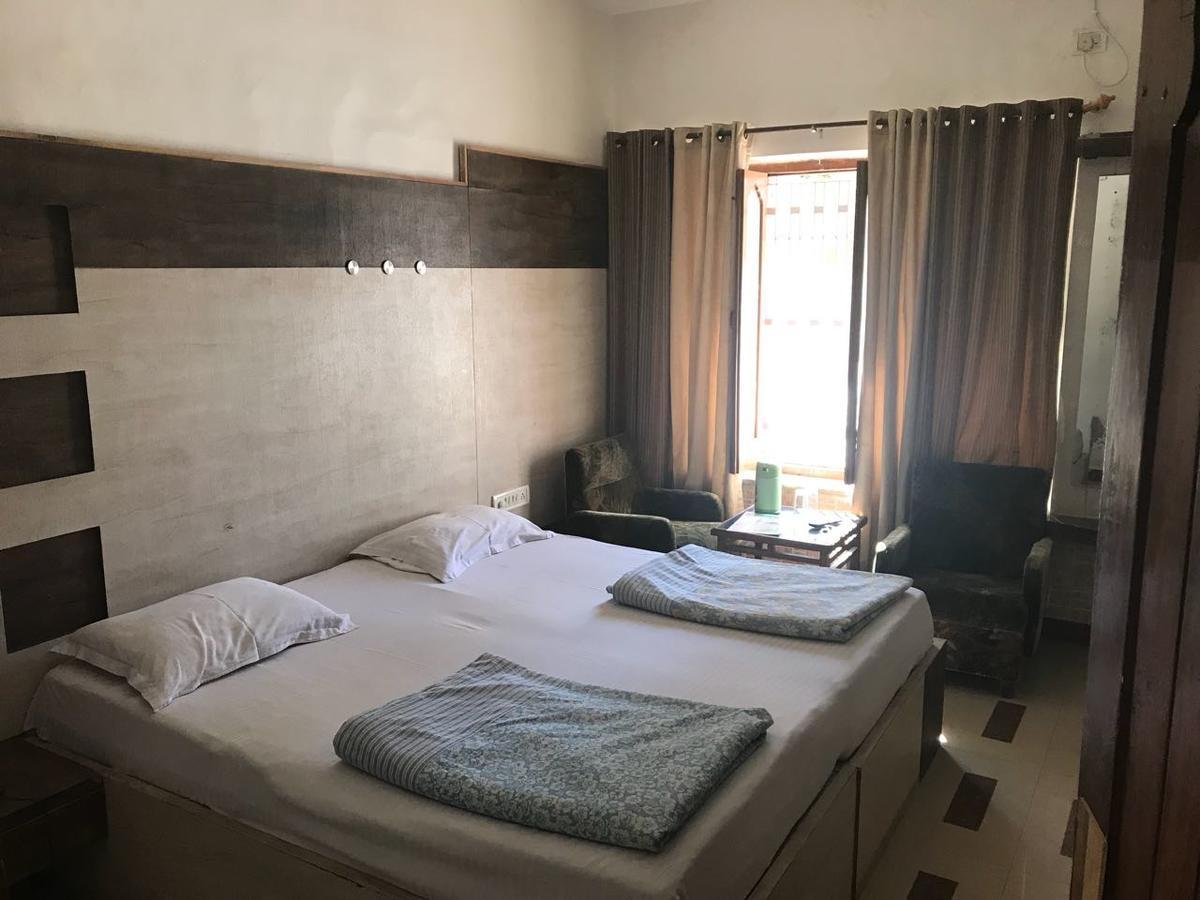 Hotel Sheratone Mount Abu Exterior foto