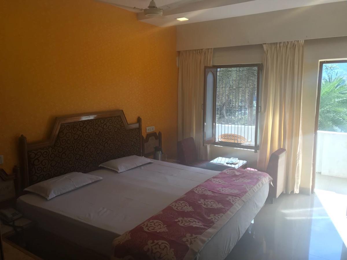 Hotel Sheratone Mount Abu Exterior foto
