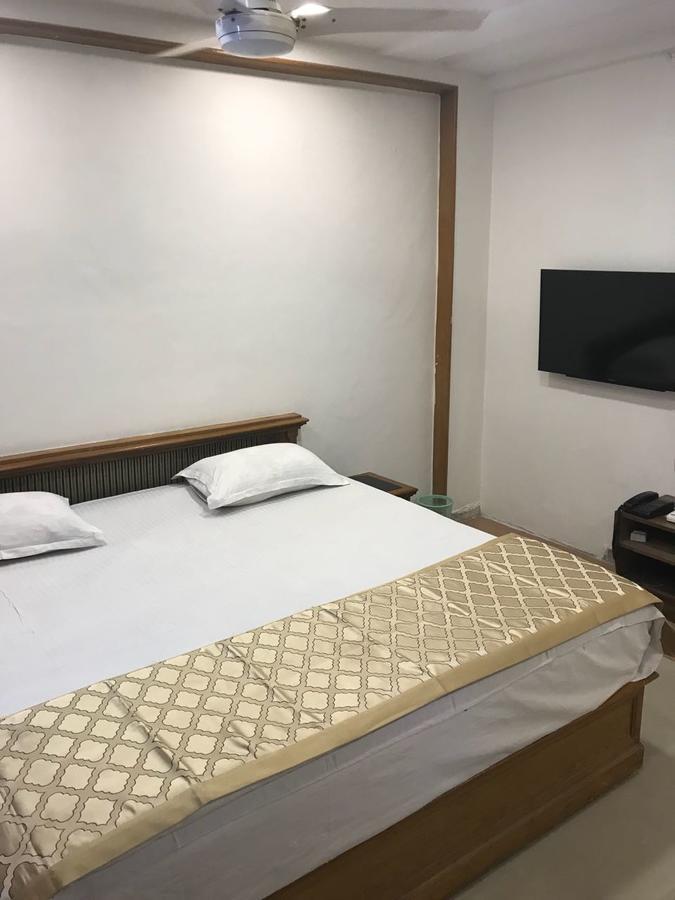 Hotel Sheratone Mount Abu Exterior foto